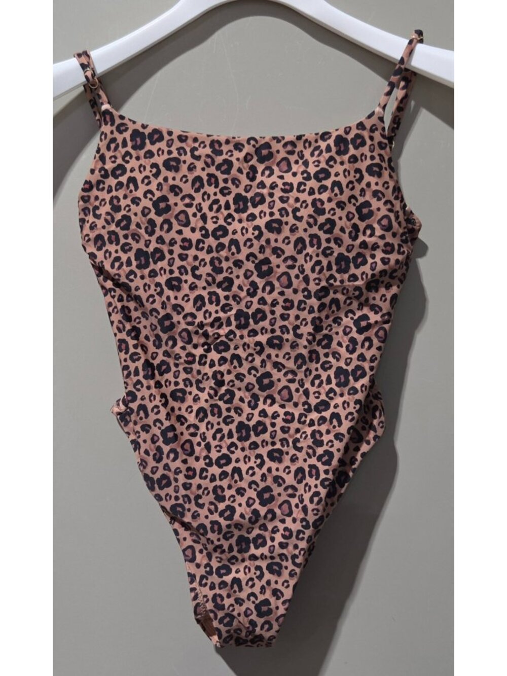 Shade & Shore Leopard Print High Leg & Strappy Back 1 Pc Swimsuit -- Size XS 0/2